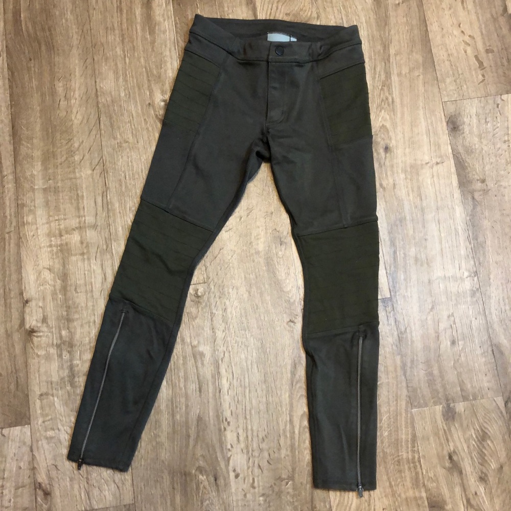 Athleta petite moto leggings 🌱
